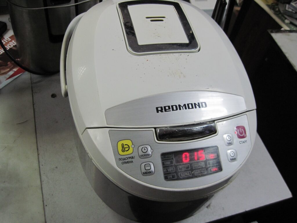 Redmond RMC-M4500