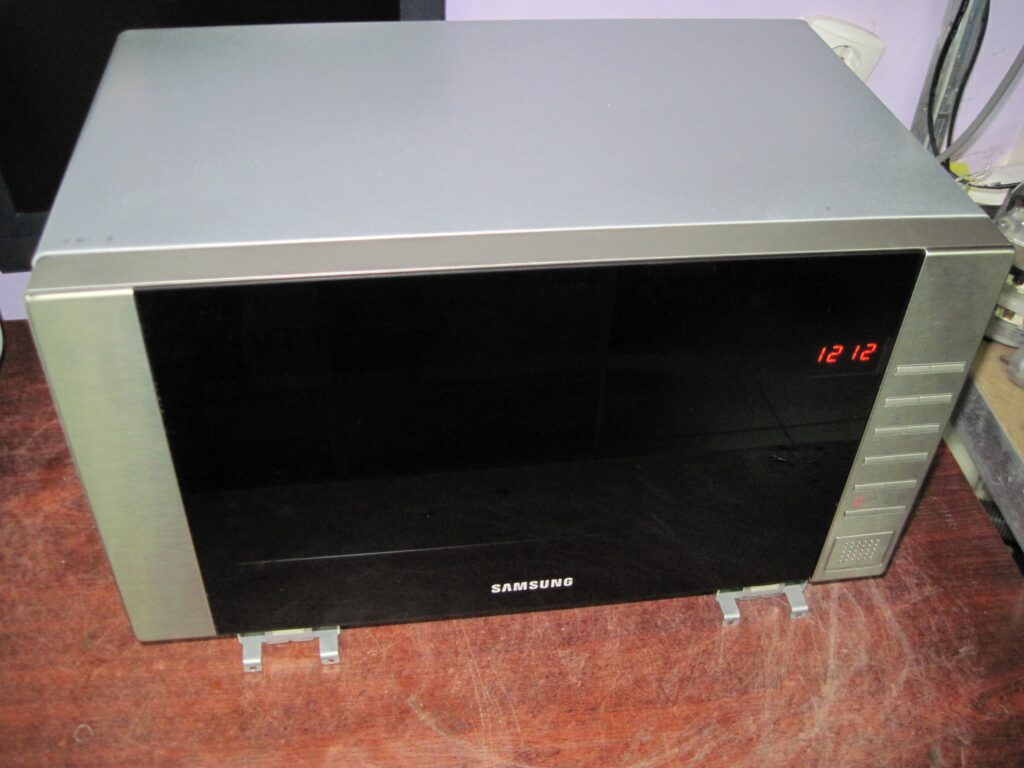 Samsung FW77SSTR (вбудована)