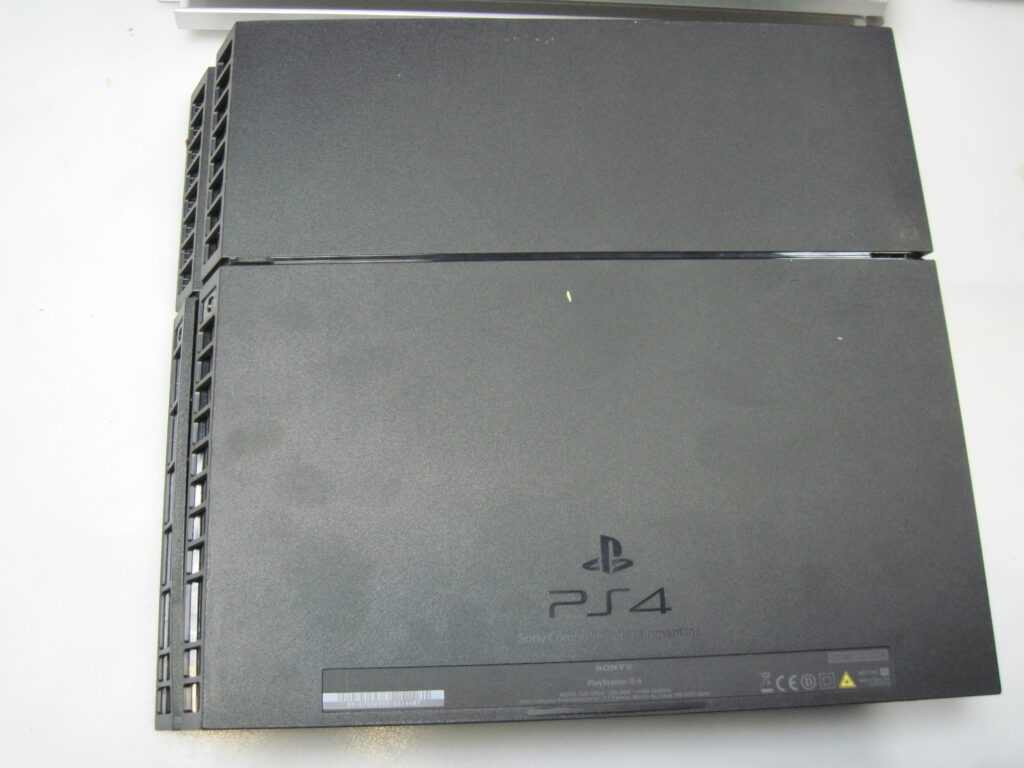 Sony PlayStation 4 CUH-1216A (data code 5D)